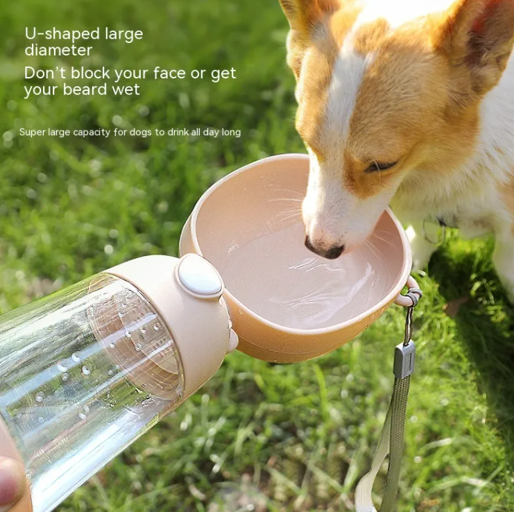 Draagbare waterfles voor honden